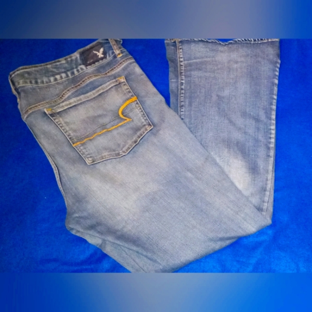 American Eagle Jeans - Picture 3 of 3